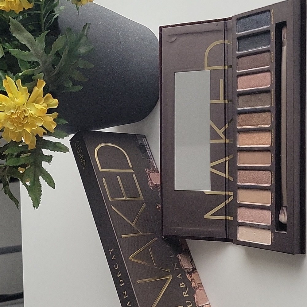 URBAN DECAY NAKED Eyeshadow Pallette